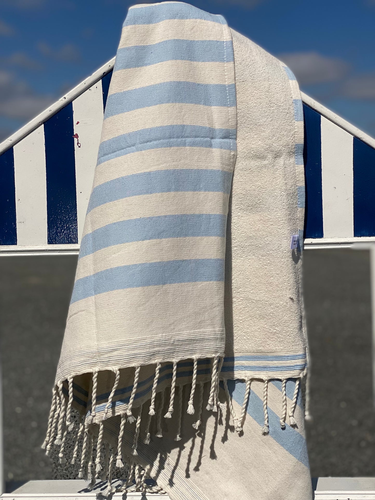 Fouta 100x200 cm écru bleu ciel - serviette de bain & plage en coton recyclé (doublée éponge)