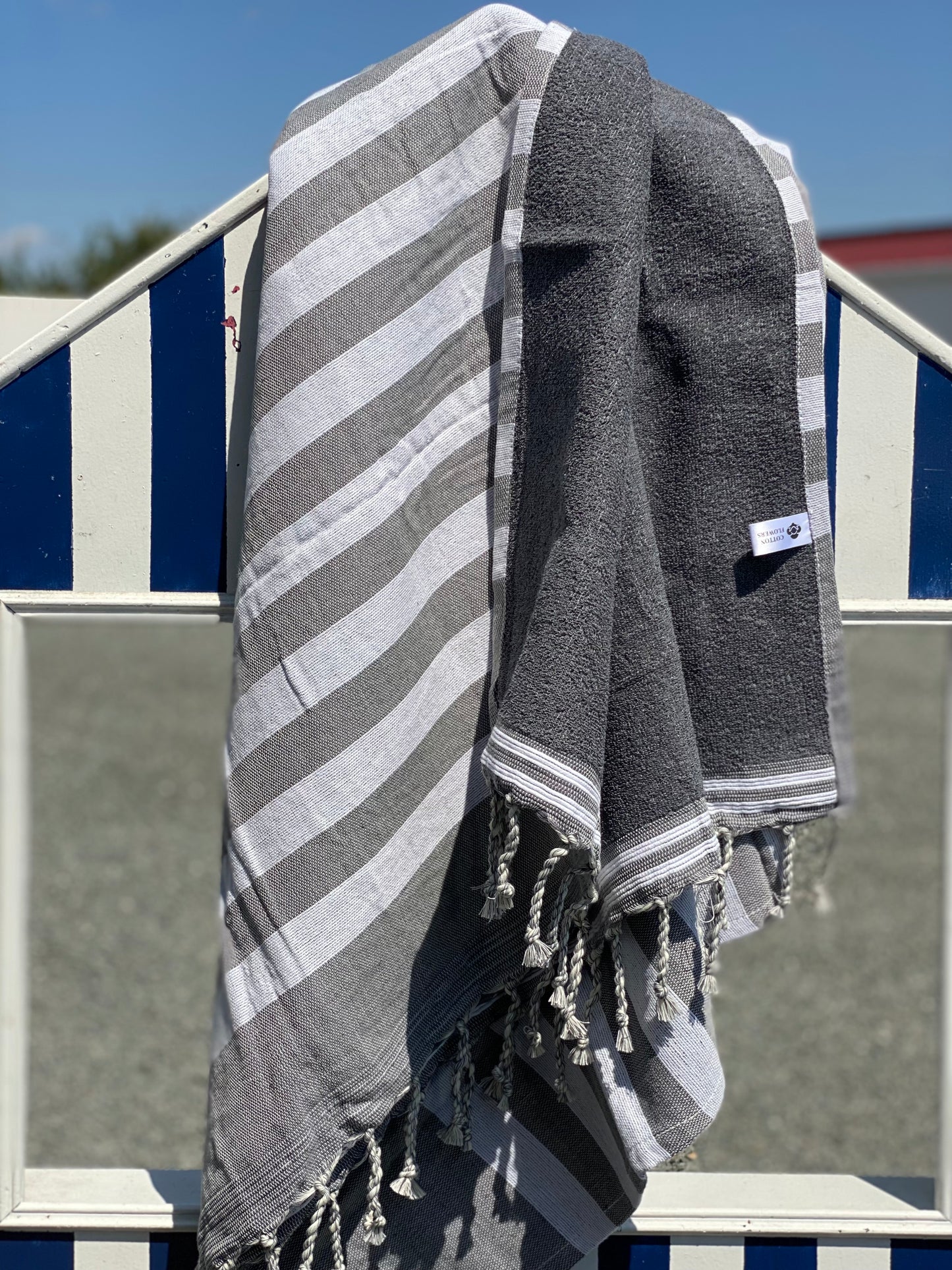 Fouta 100x200 cm gris foncé – Serviette bain & plage en coton recyclé (doublée éponge)